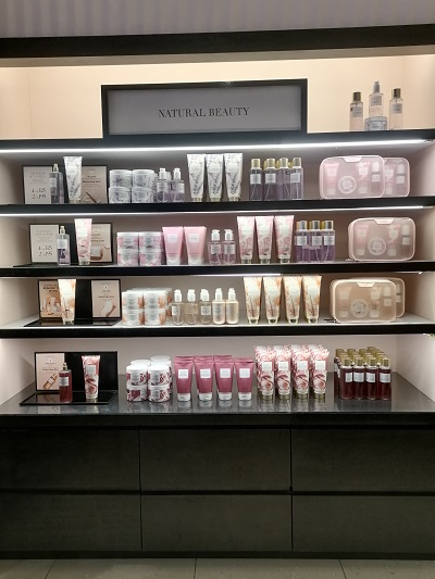 Victoria's Secret 